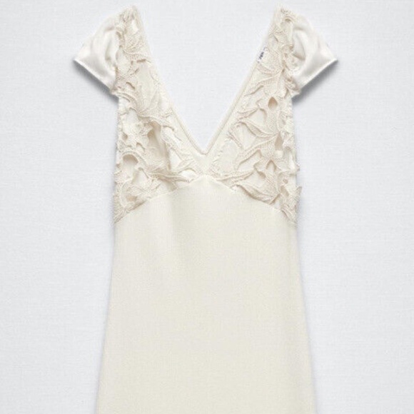 Cream midi dress - Picture 4 of 4